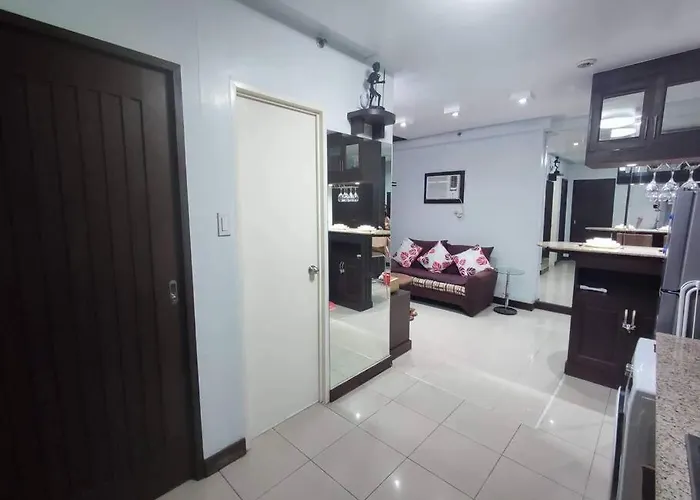 Apartamento Near Airport, Mailz Homez Cozy 2 Bedroom Condo, Full Kitchen, Swimming Pool, Wifi, 4r Manila