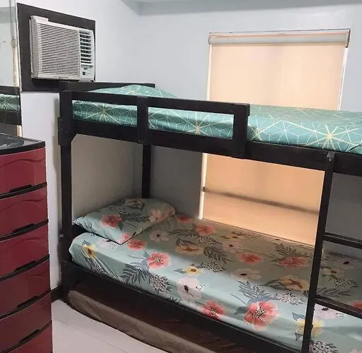 Apartamento Near Airport, Mailz Homez Cozy 2 Bedroom Condo, Full Kitchen, Swimming Pool, Wifi, 4r Manila